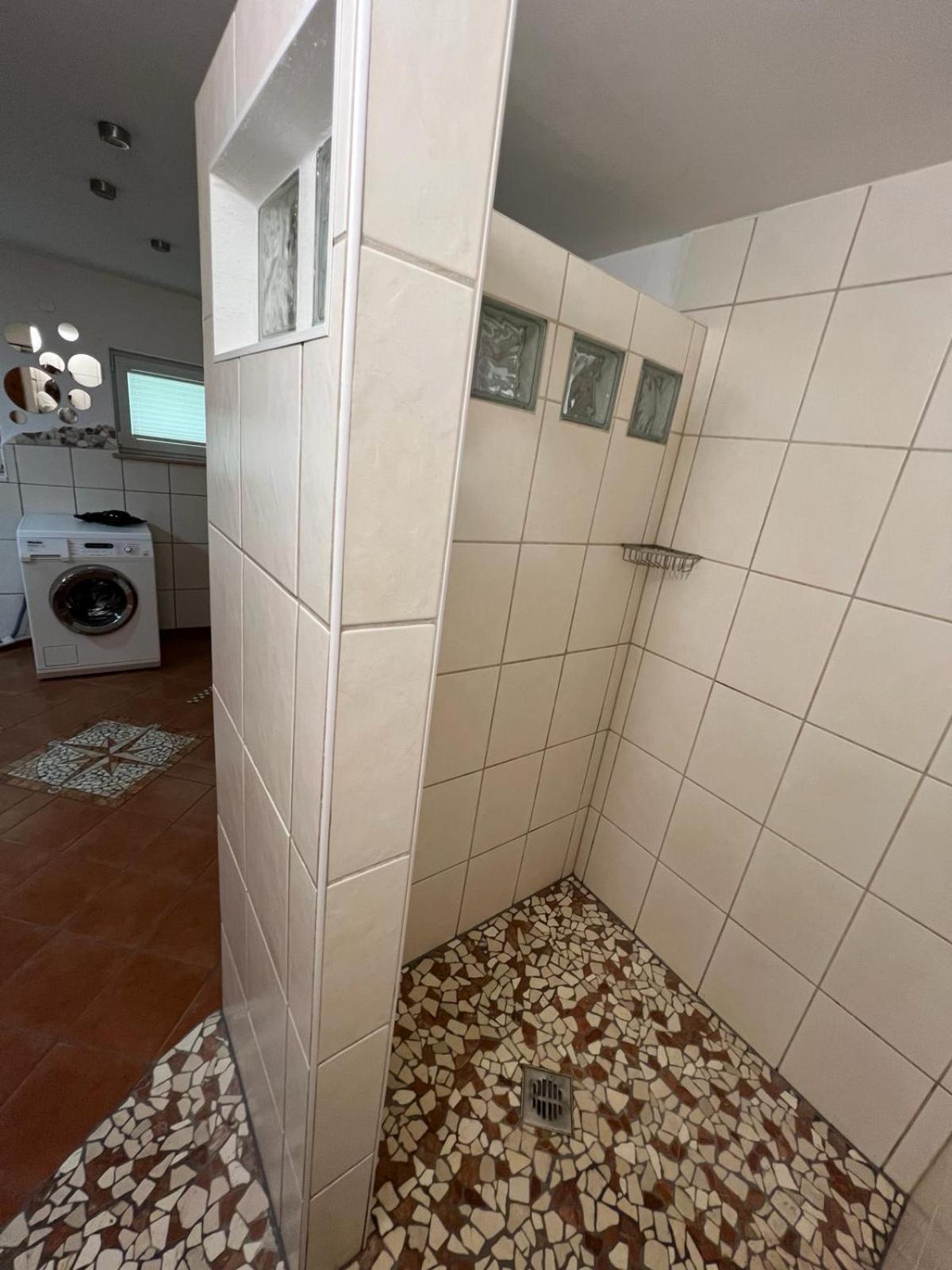 Haus Am Berzdorfer See - 3 Schlafzimmer - Ganzes Haus Zur Alleinnutzung - Terrasse - Hochwertige Ausstattung 괴를리츠 외부 사진