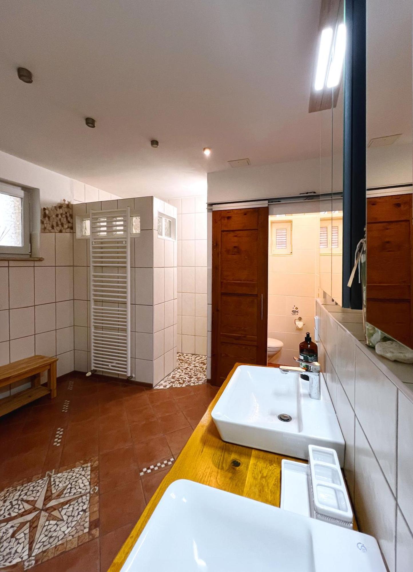 Haus Am Berzdorfer See - 3 Schlafzimmer - Ganzes Haus Zur Alleinnutzung - Terrasse - Hochwertige Ausstattung 괴를리츠 외부 사진
