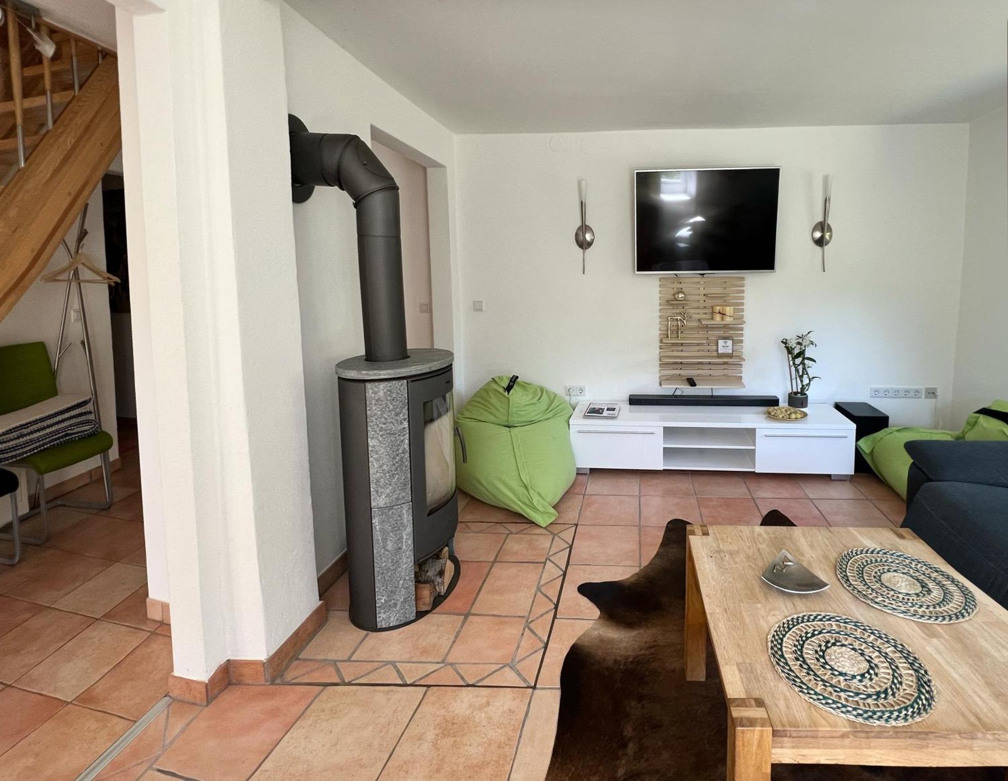 Haus Am Berzdorfer See - 3 Schlafzimmer - Ganzes Haus Zur Alleinnutzung - Terrasse - Hochwertige Ausstattung 괴를리츠 외부 사진